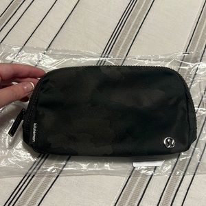 LuluLemon Everywhere Belt Bag NWT